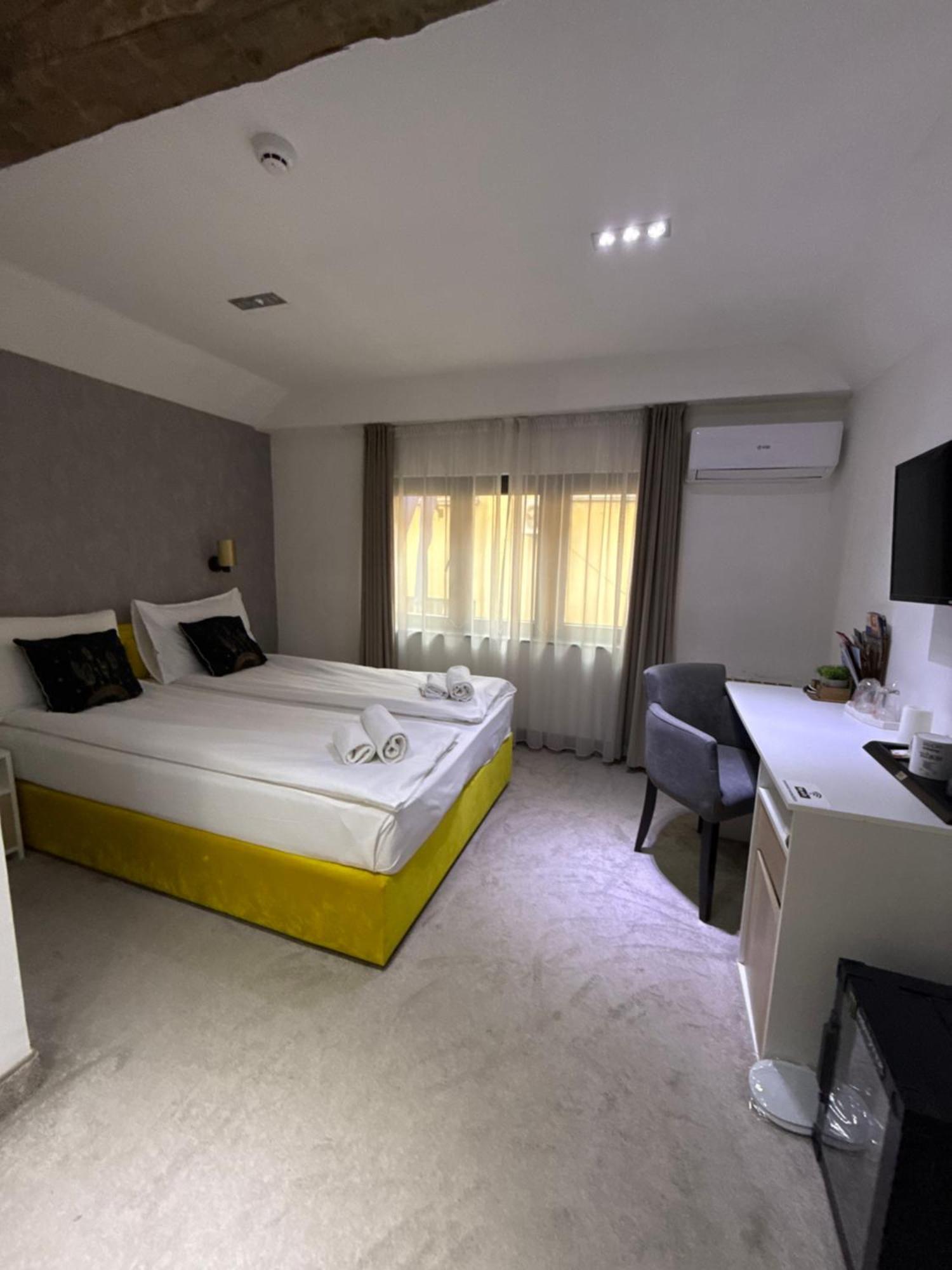 Deluxe Nortel Hotel Sarajevo Bagian luar foto