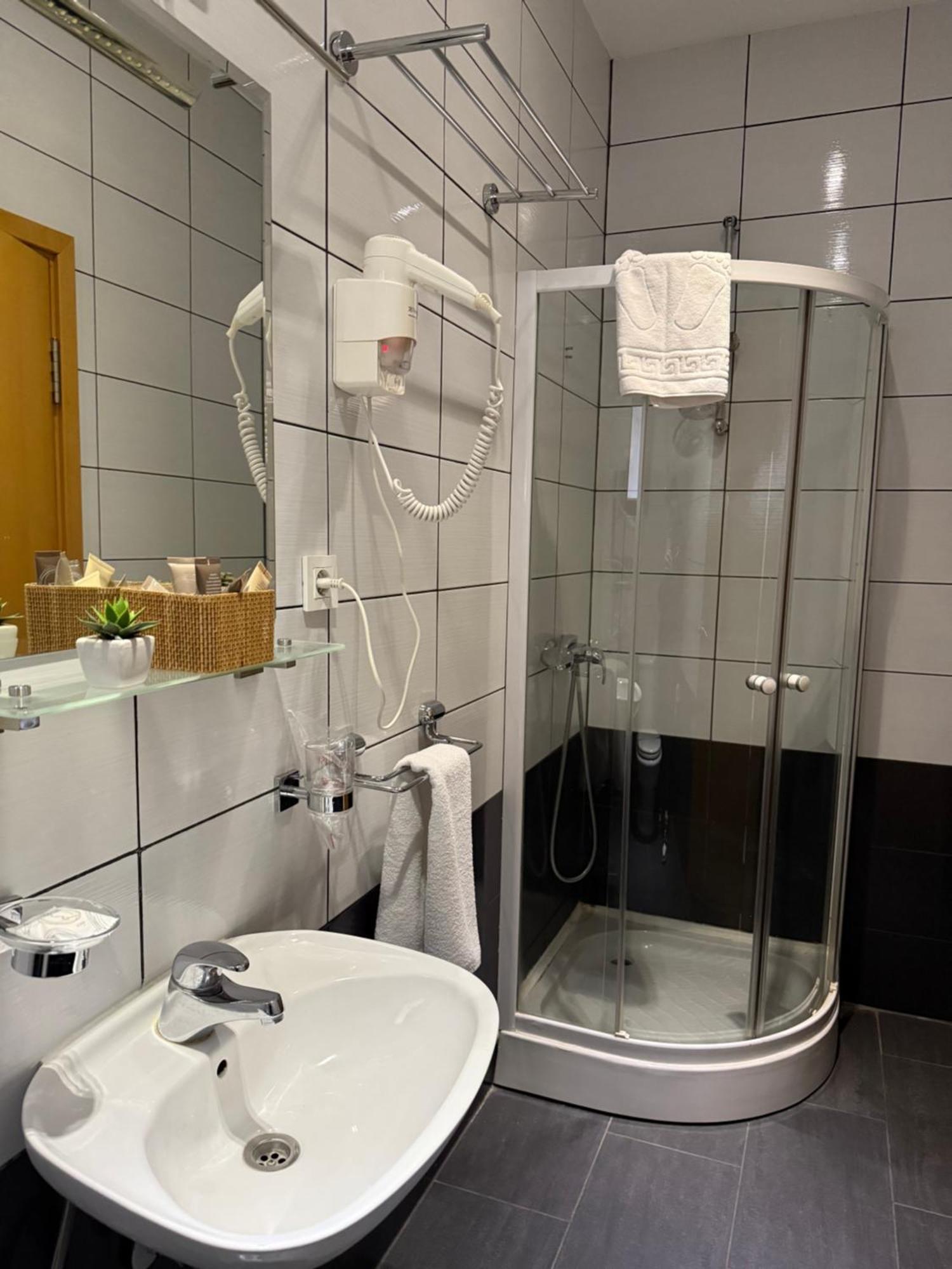 Deluxe Nortel Hotel Sarajevo Bagian luar foto
