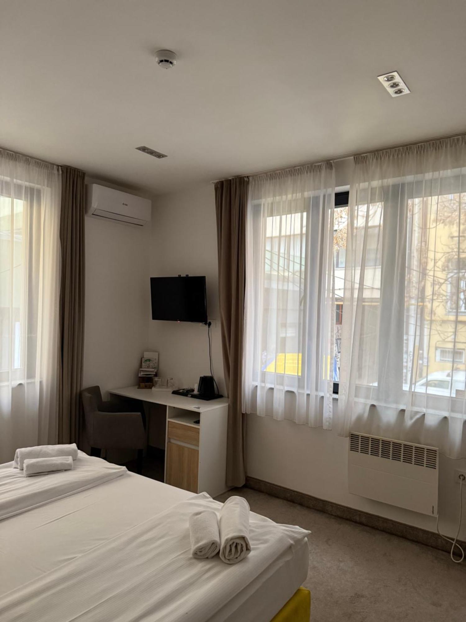 Deluxe Nortel Hotel Sarajevo Bagian luar foto